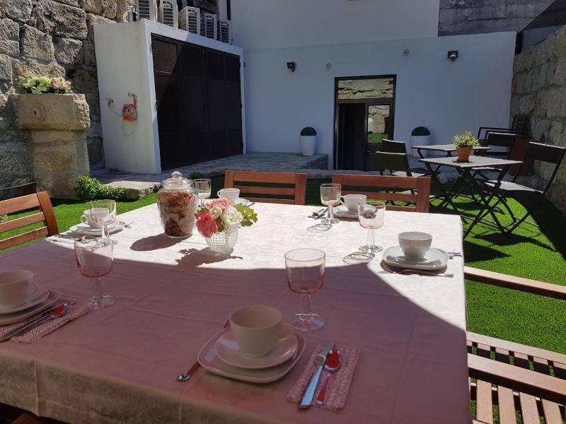 22 Oporto Guesthouse - image 15