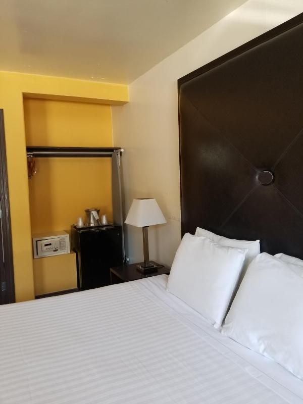 King Room image 2