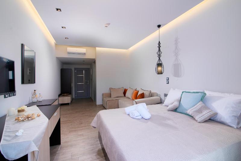 Double Room with Mountain View image 3