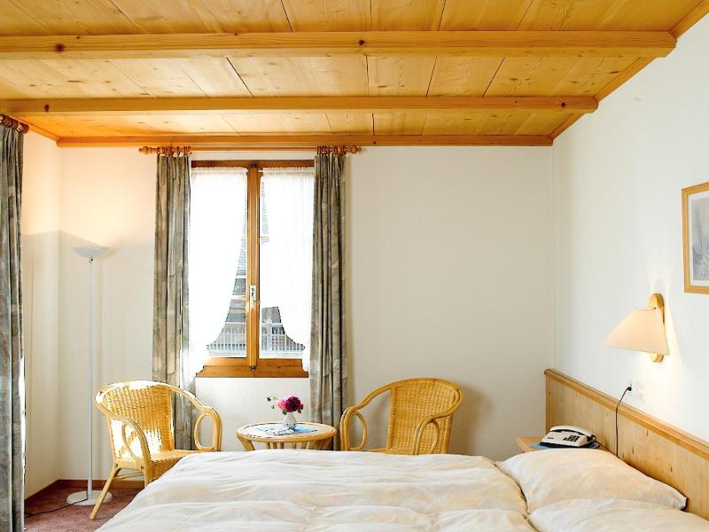 Double Room image 4