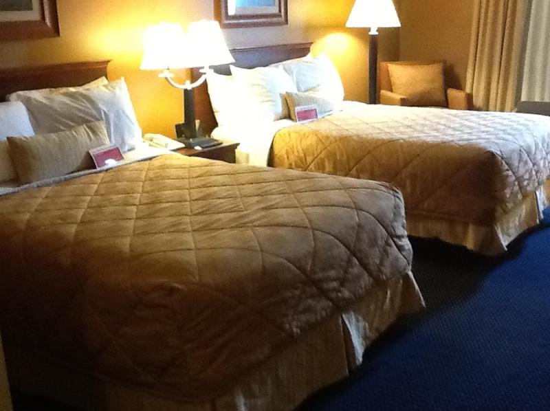 Standard Room with Two Double Beds - Non-Smoking image 4
