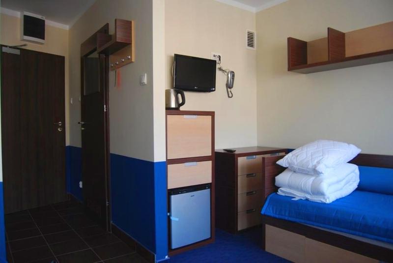 Budget Twin Room image 2