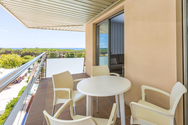 Apartment with Sea View image 4