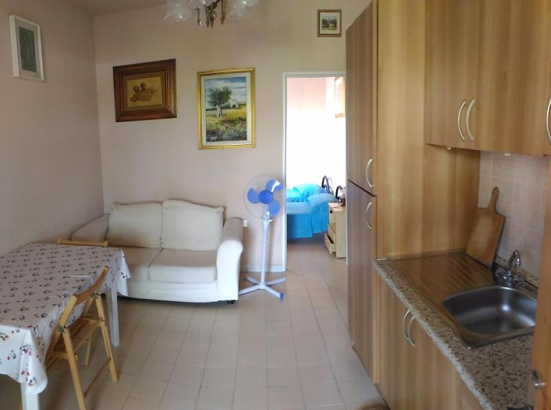 Two-Bedroom House image 4