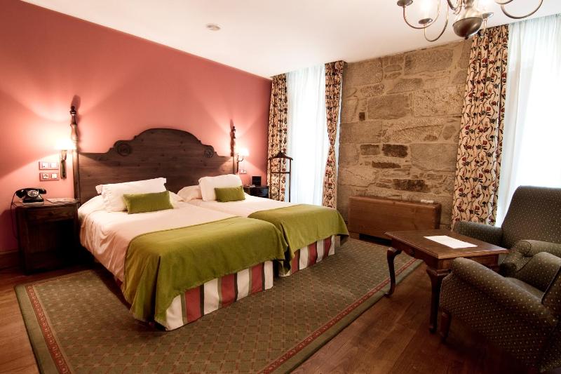 Superior Double or Twin Room image 4