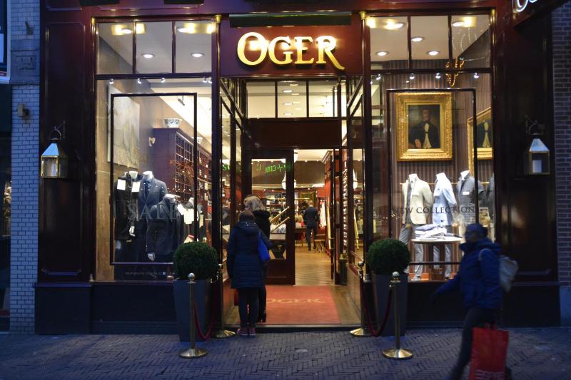 One-Bedroom Apartment image 2