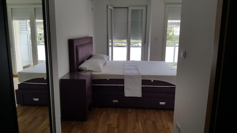 Studio Apartment image 2