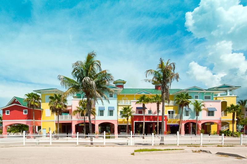 Lighthouse Resort: Inn & Suites - image 3