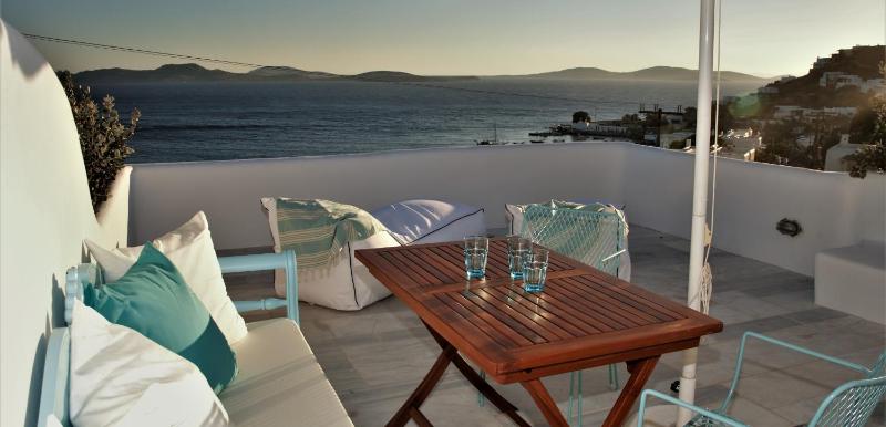 Holiday Home with Sea View image 3