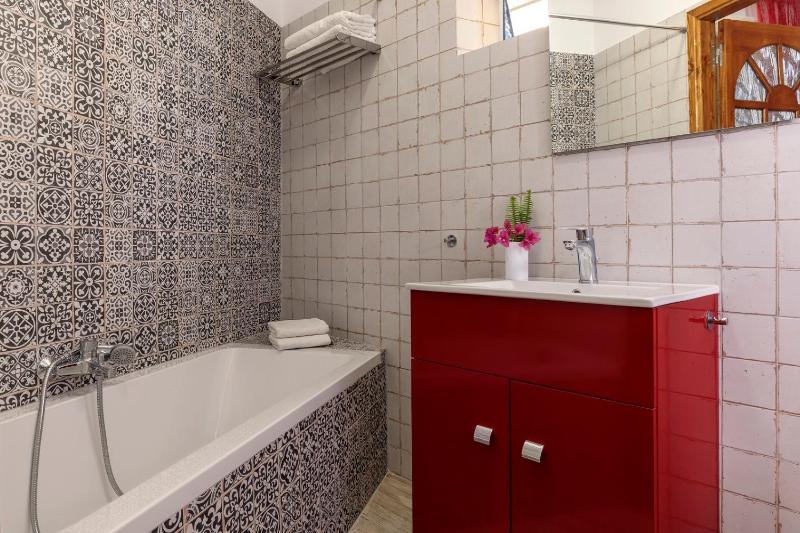 Casita Del Sol Suites - image 10