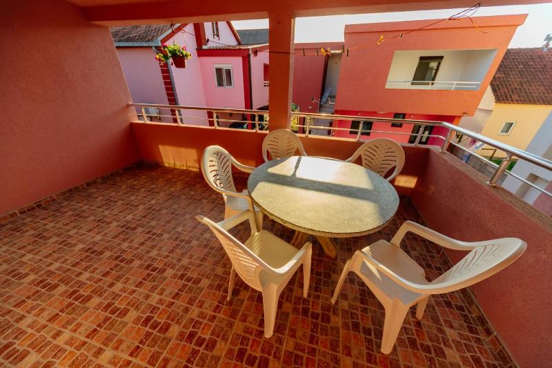Superior Apartment image 2