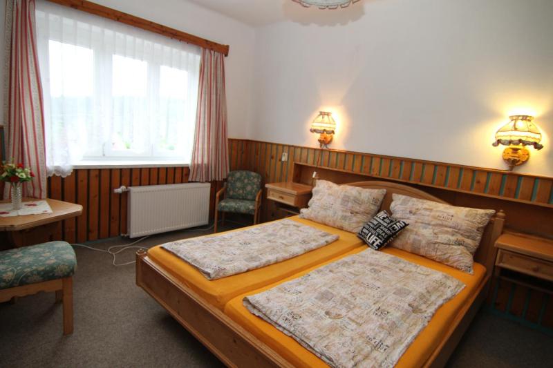 Standard Double Room with Private External Bathroom image 3