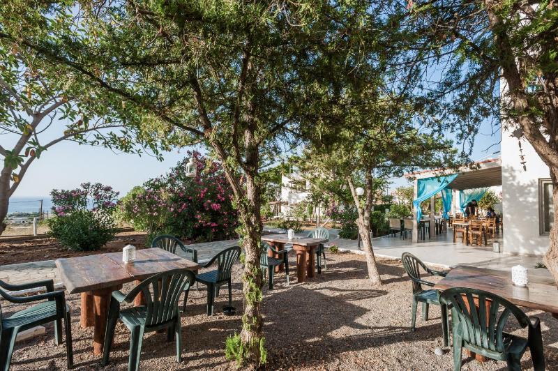 Panorama-Seaview Studios & Apartments - image 8