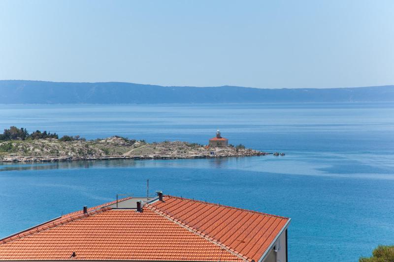 Beach seaview apartment - image 1
