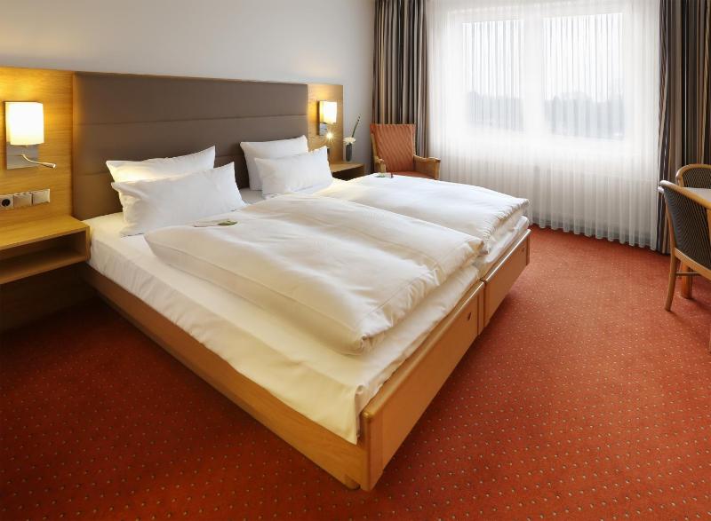 Standard  Room image 2