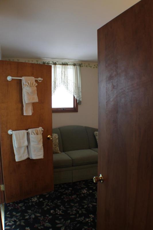 Deluxe Queen Suite image 2