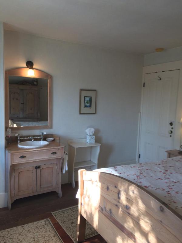 Village Room image 4