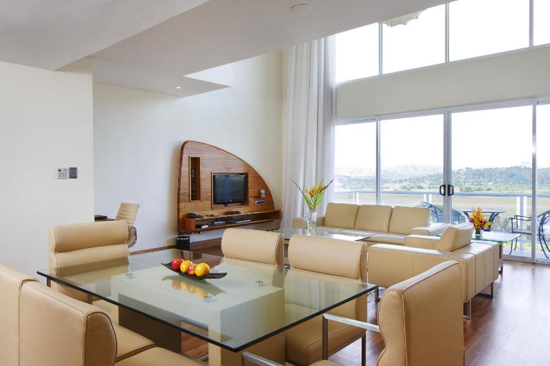 Airways Hotel - image 3
