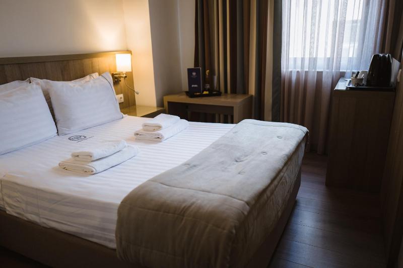 Standard Single Room image 4