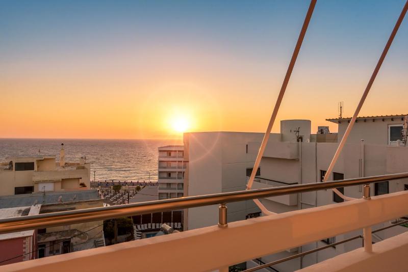 Apartment with Sea View image 1