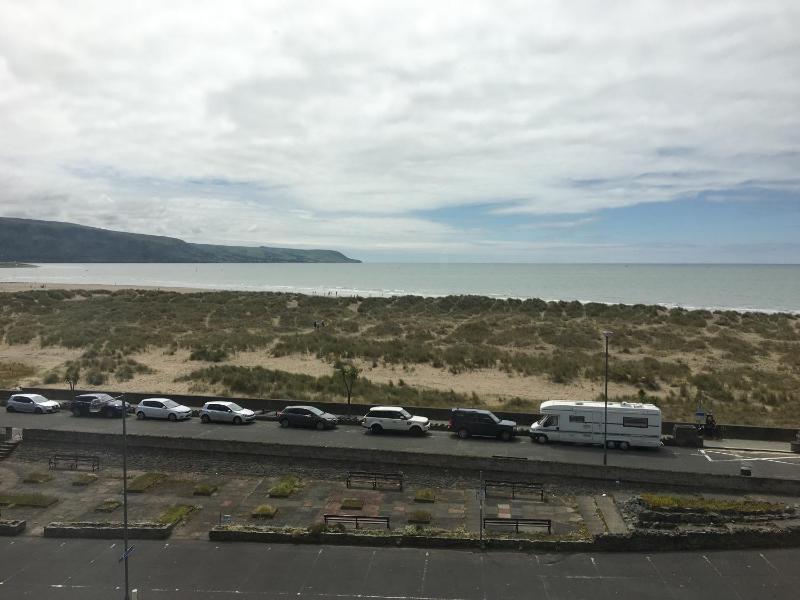 Deluxe Single Room with Sea View image 2