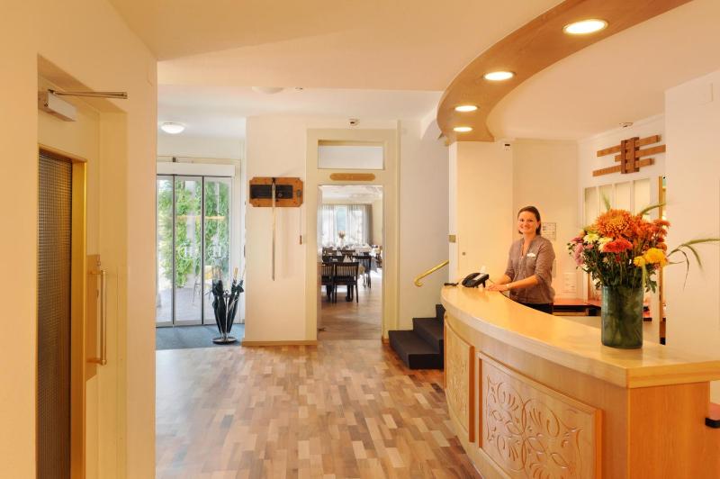 Apartment with Garden image 2
