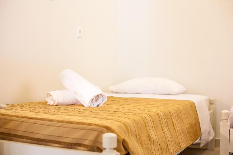 One-Bedroom Apartment image 3
