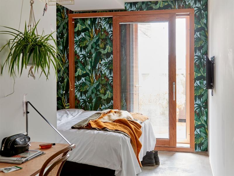 Q-Factory Hotel - image 16