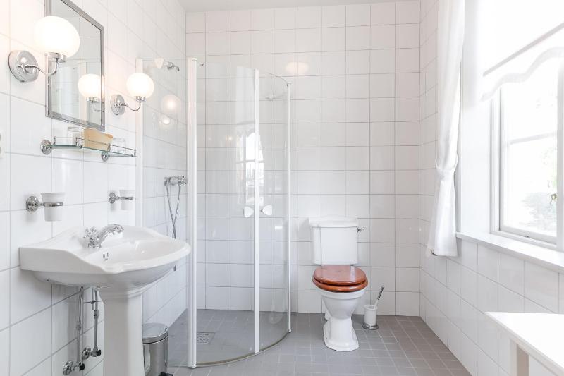 Superior Double or Twin Room with Garden View image 2
