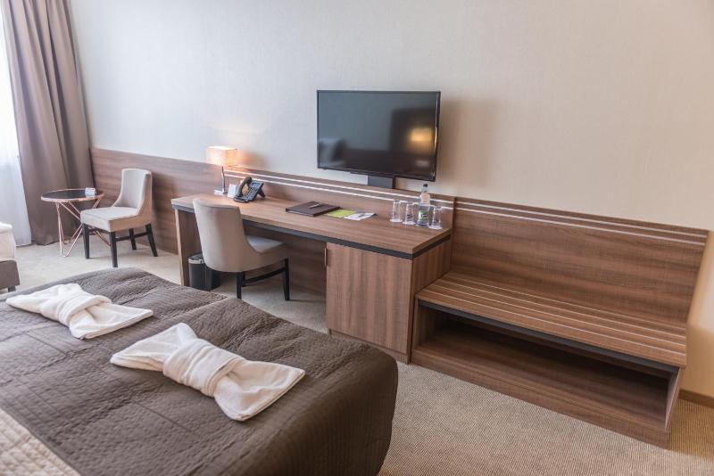 Twin Suite image 2
