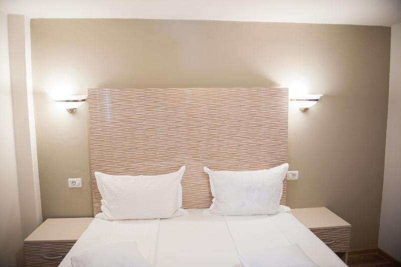 Triple Room image 4
