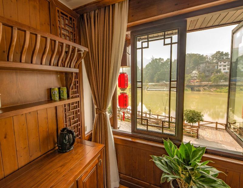 Lee's Boutique Resort & Including free breakfast and free pick-up service - image 6