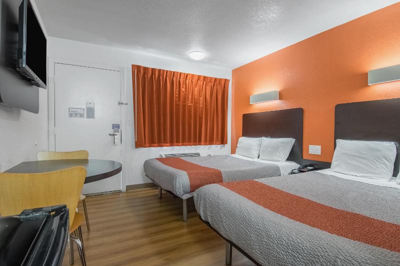 Deluxe Quadruple Room - Non-Smoking image 4