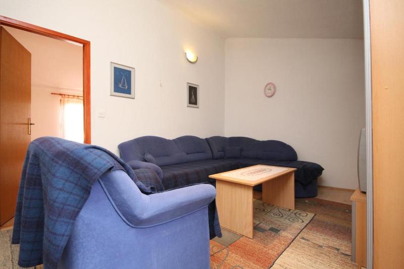 Two-Bedroom Apartment with Terrace and Sea View image 2