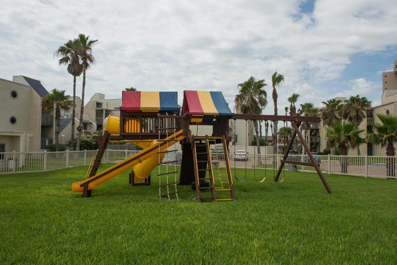 South Padre Island Beach Rentals - image 22