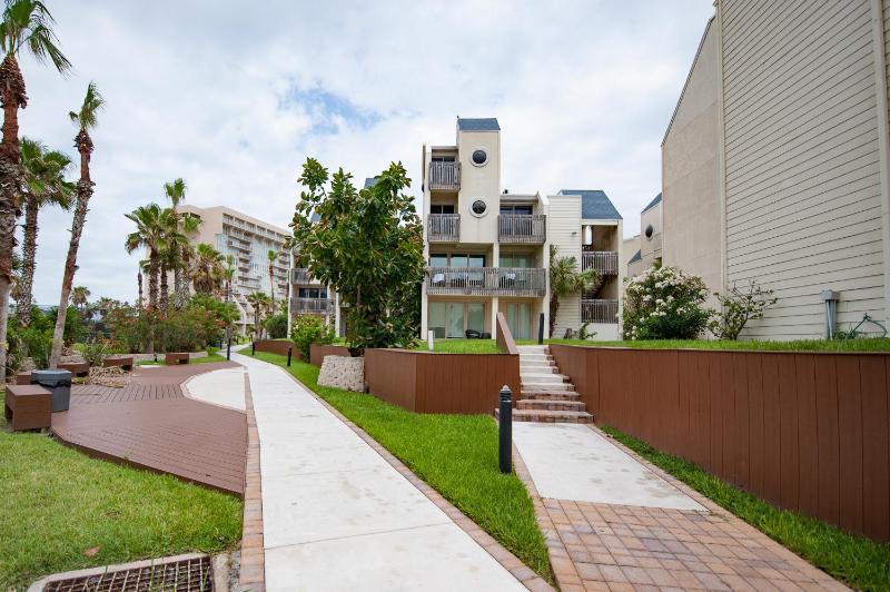 South Padre Island Beach Rentals - image 16