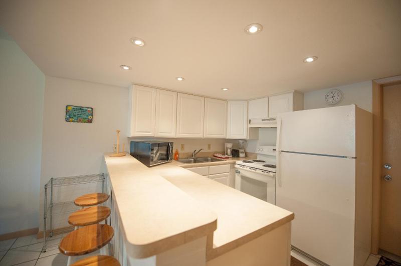 Two-Bedroom Condo image 3