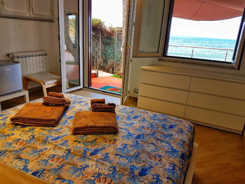 Brezza Marina Guesthouse - image 10