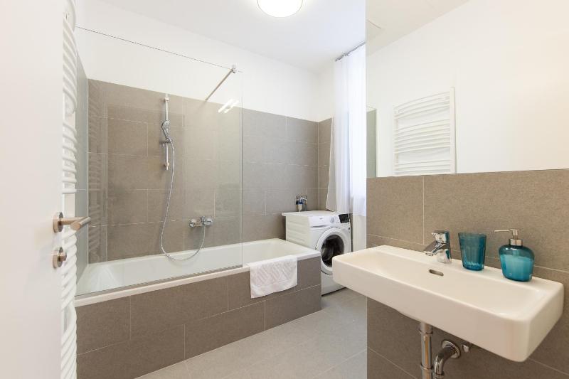 Deluxe Apartment image 3