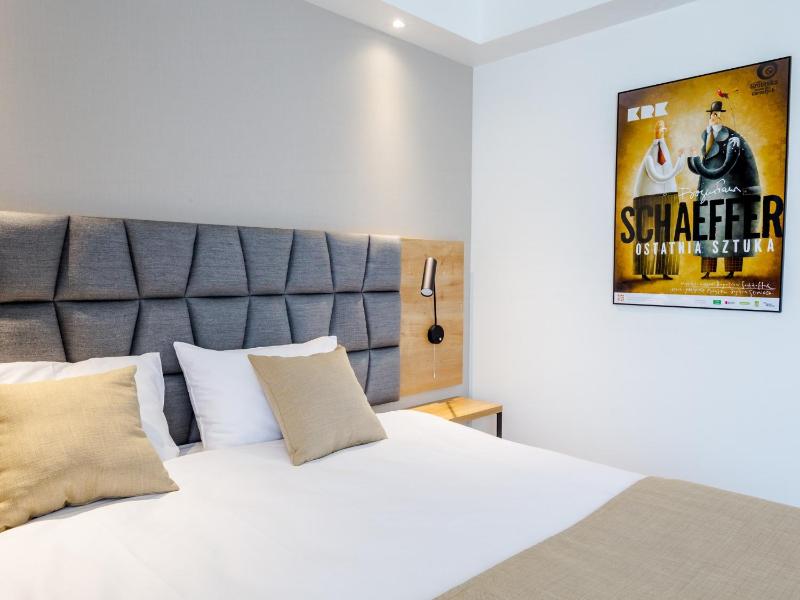 Executive Suite image 4