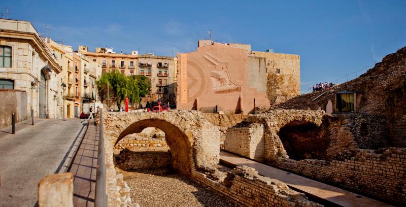 Plaça De La Font - image 9