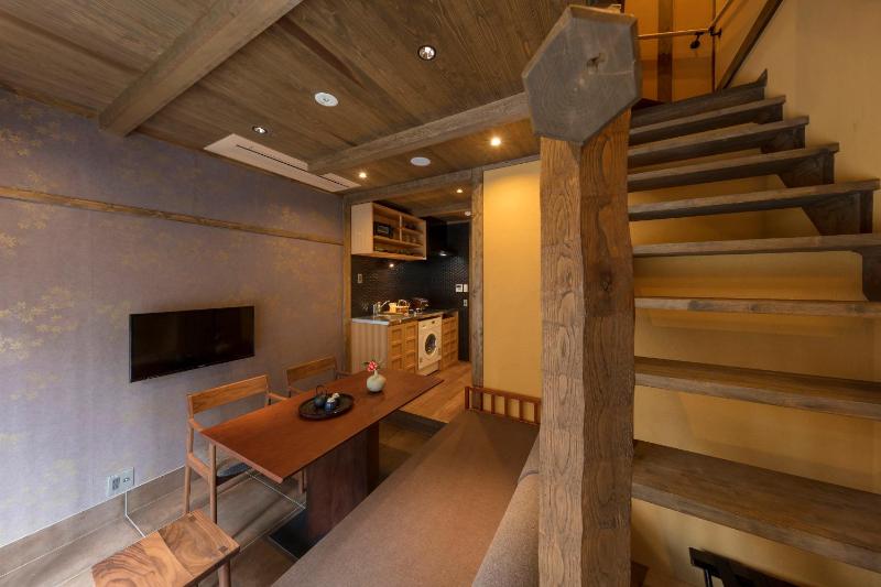 Hanagoromo Machiya House - image 11