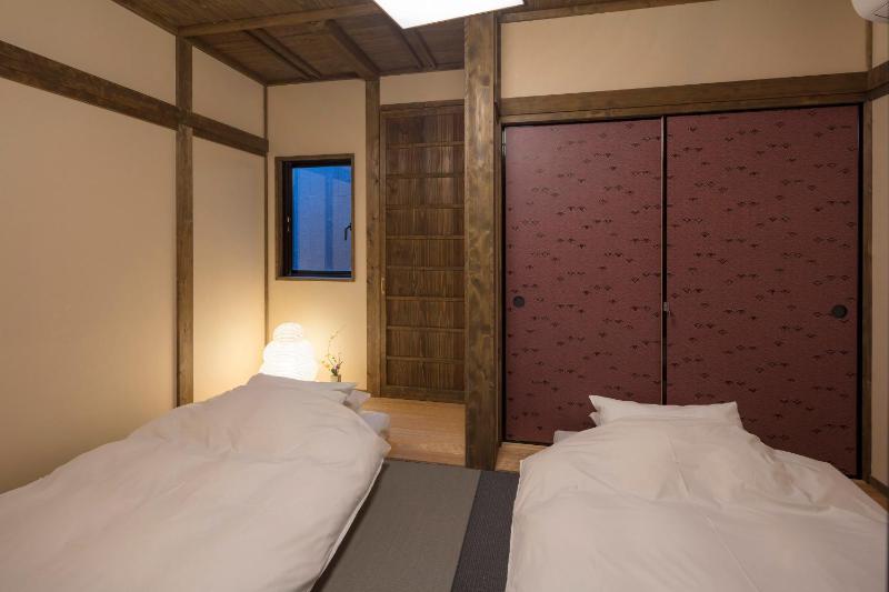 Hanagoromo Machiya House - image 15