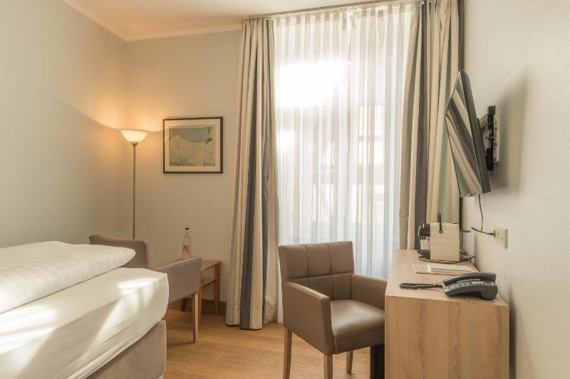 Economy Single Room image 4