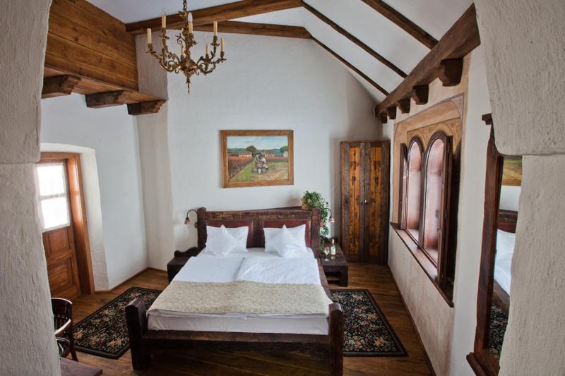 Double Room image 4