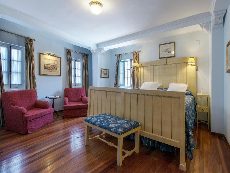 Double Room image 2
