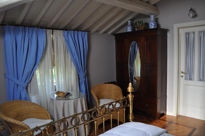 Superior Double Room image 3