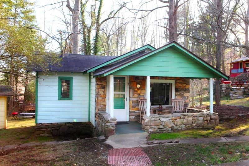 Cottage Seven image 3