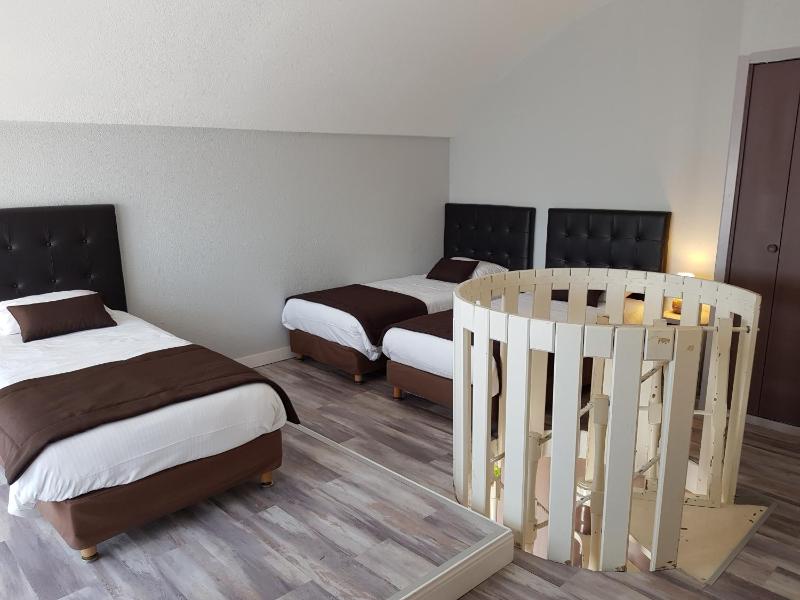 Hôtel Port Beach - image 34