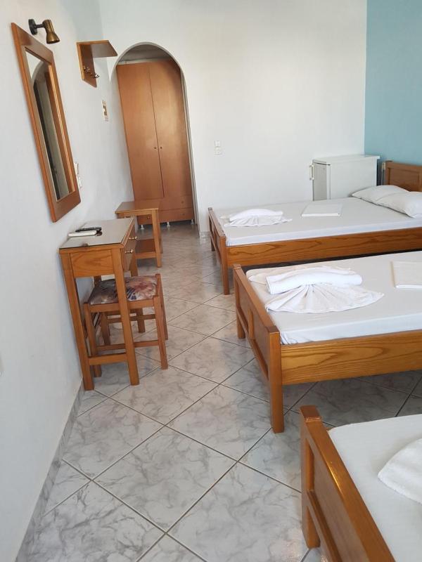 Economy Quadruple Room Ground Floor(3 steps) image 3